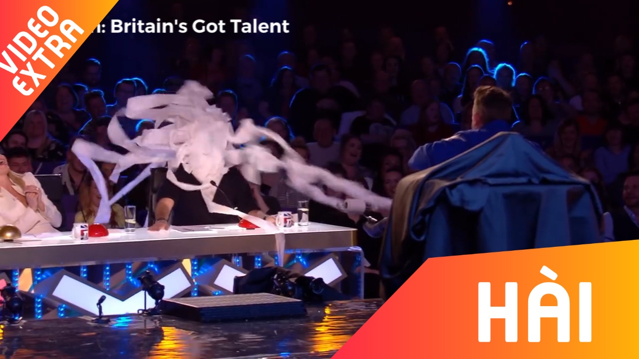 Thi sinh ban giay ve sinh vao mat giam khao Got Talent Anh hinh anh