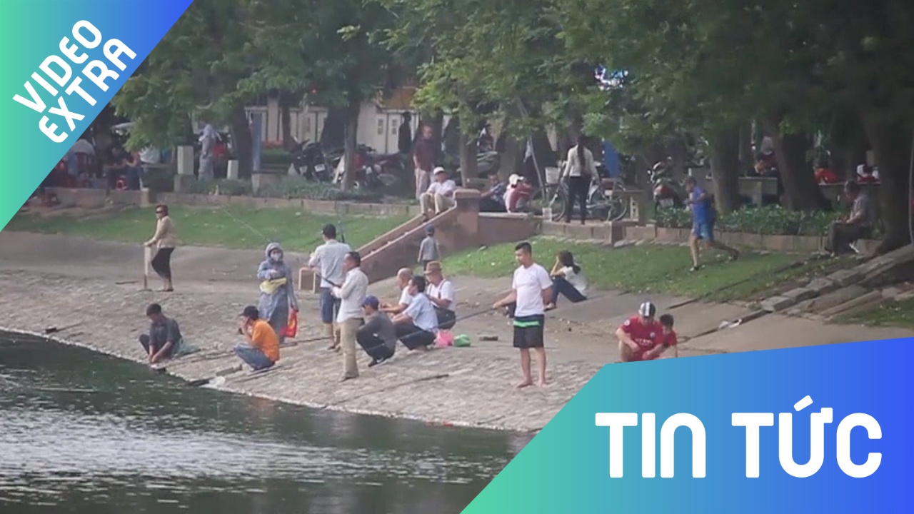 Can thu giang bay tren 'ho thien nga' duy nhat cua Ha Noi hinh anh