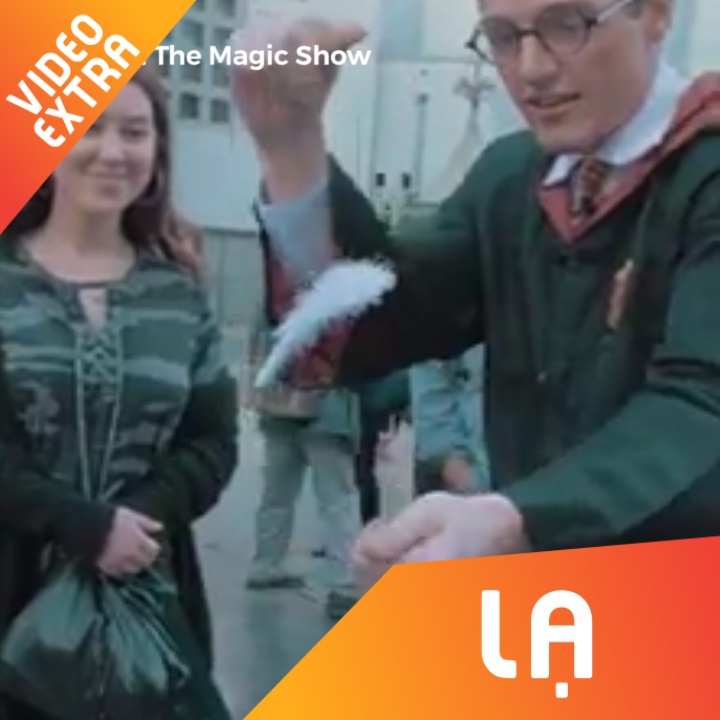 Chang trai thuc hien cac than chu trong Harry Potter ngoai doi hinh anh