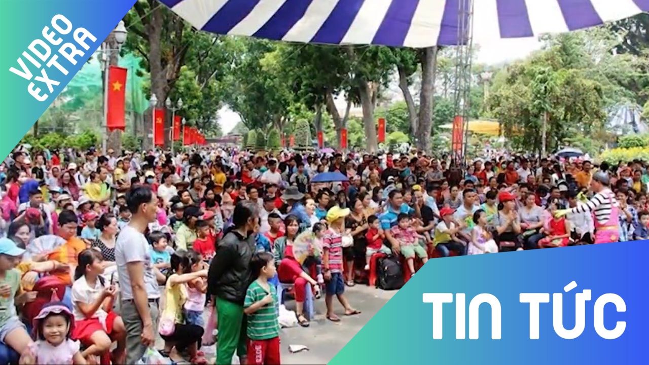 Bien nguoi o Sam Son, Vung Tau ken cung xe co trong dip le hinh anh