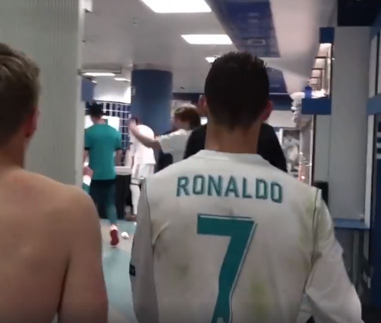 Doi Real Madrid da an mung sau chien thang nhu the nao? hinh anh