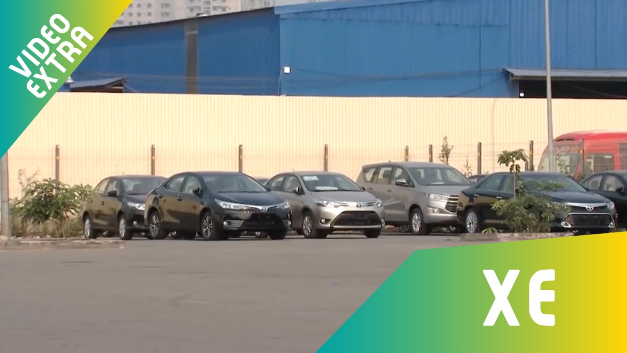 Oto nhap khau gia re khien nhieu nguoi vo mong hinh anh