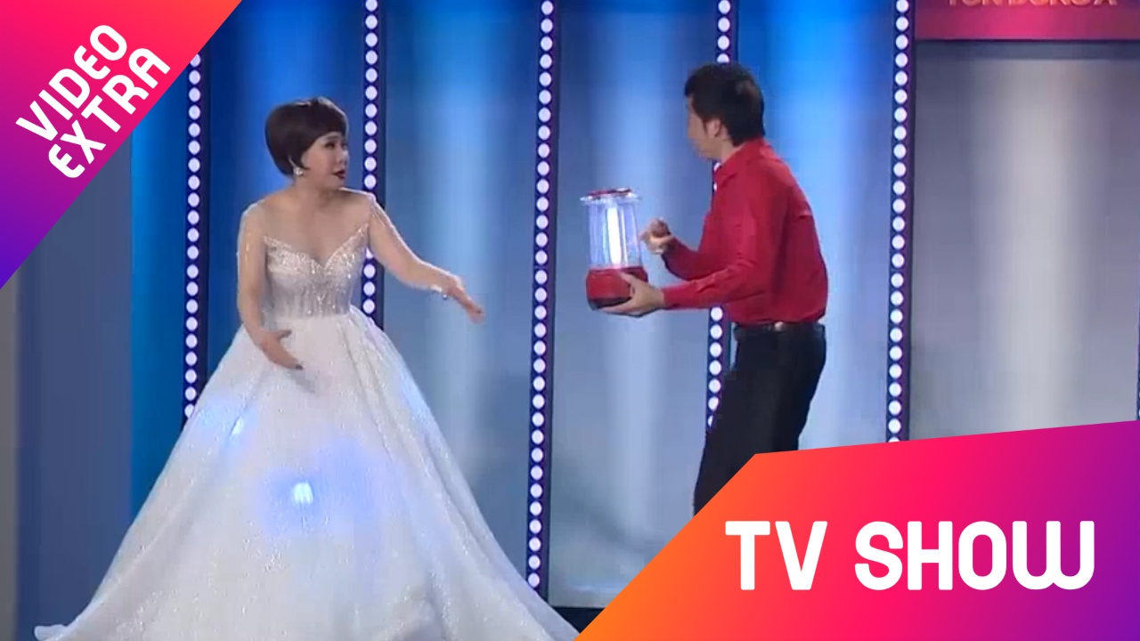 'Hoa hau' Viet Huong bat ngo dung do hai hoa hau thu thiet hinh anh