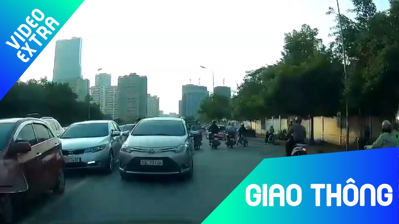 Tai xe 'cung' ngan hang loat oto, xe may lan lan hinh anh