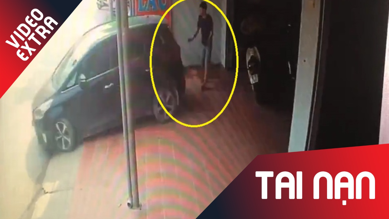 Oto lui bat can, chen nguoi dung sau gay chu y tuan qua hinh anh