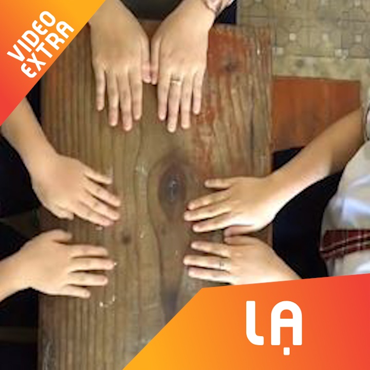 Man dap tay theo nhac vui nhon cua cac hoc sinh hinh anh