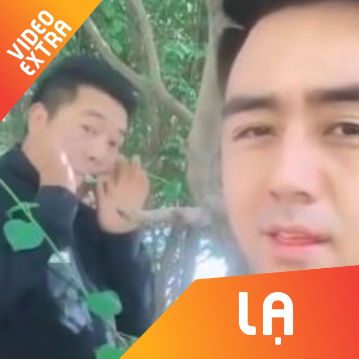 Chang trai bieu dien 'ken la' nhu nhac cu that hinh anh