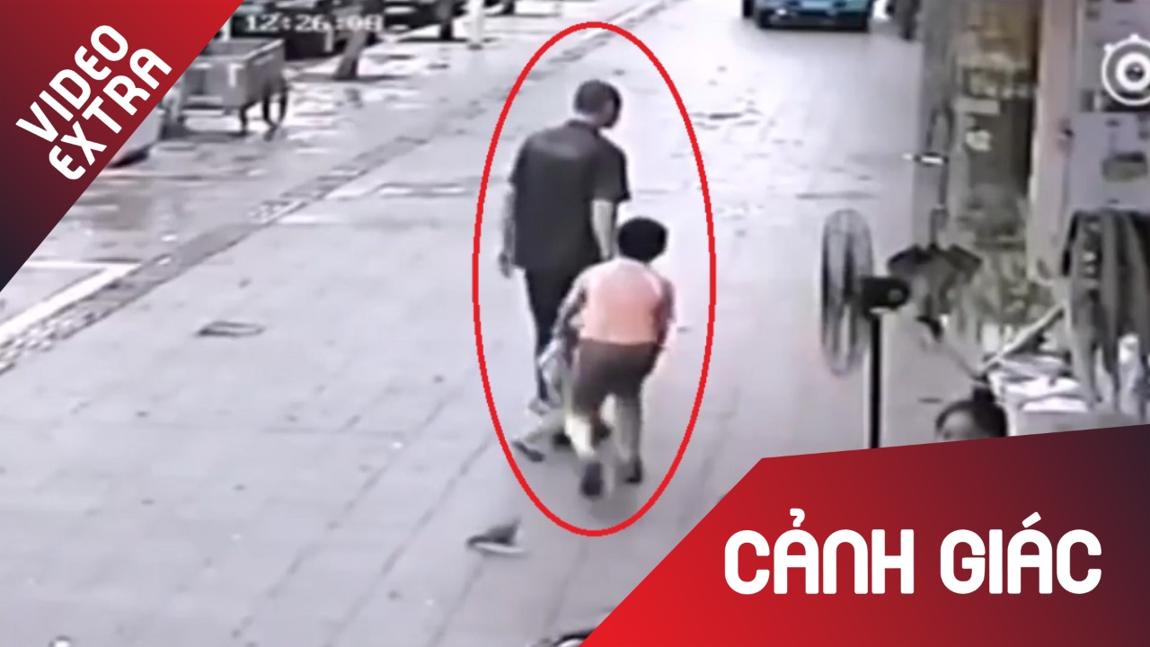 Anh trai giang tay, cuu em khoi ke tinh nghi bat coc o Trung Quoc hinh anh