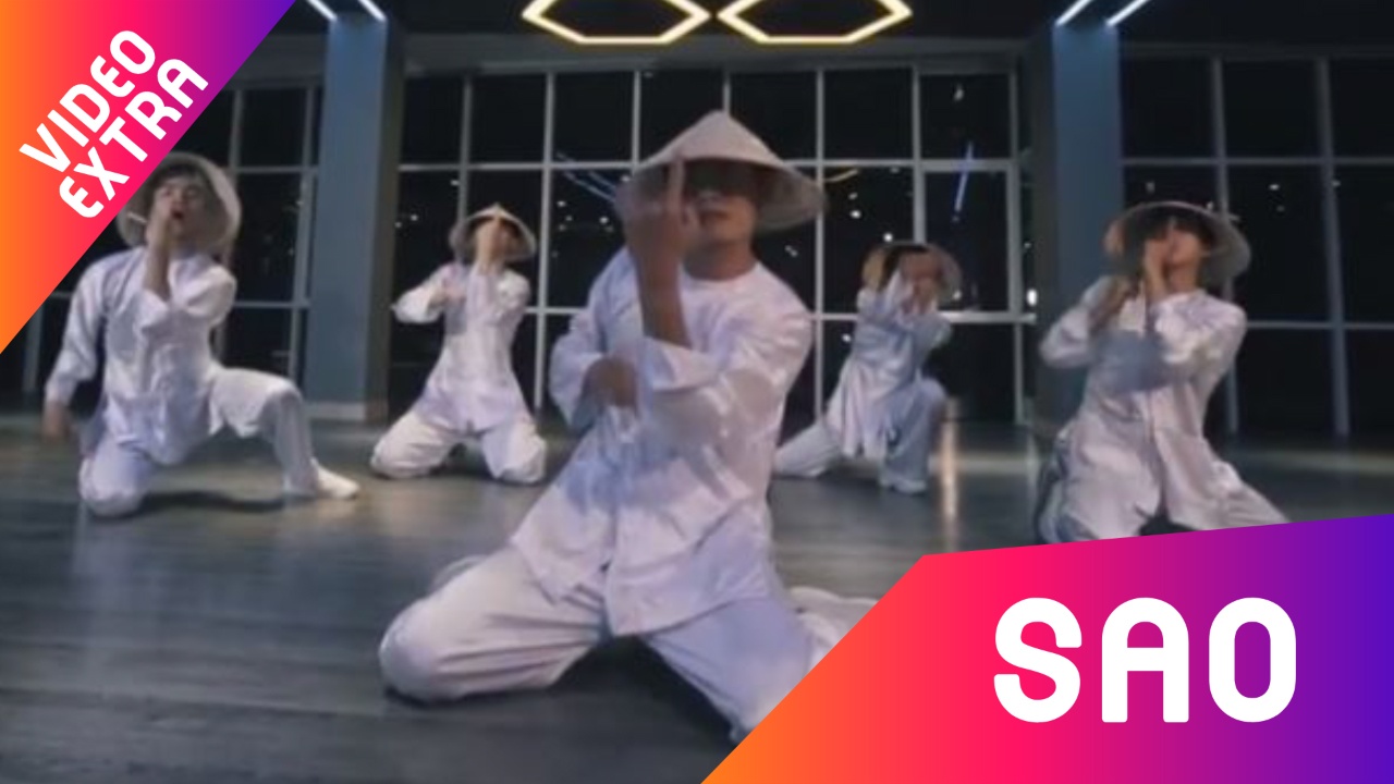 Quang Dang dien do nong dan nhay Bua yeu hinh anh