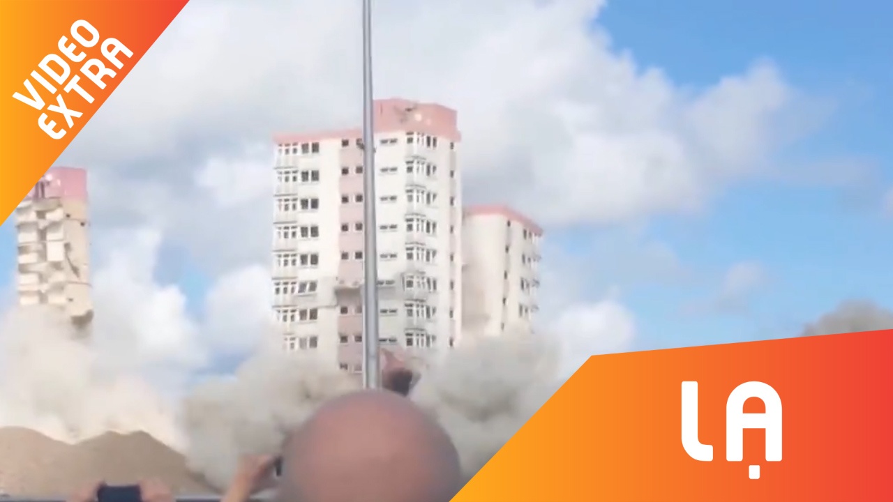 Khoanh khac cac toa nha choc troi sup do trong tic tac hinh anh