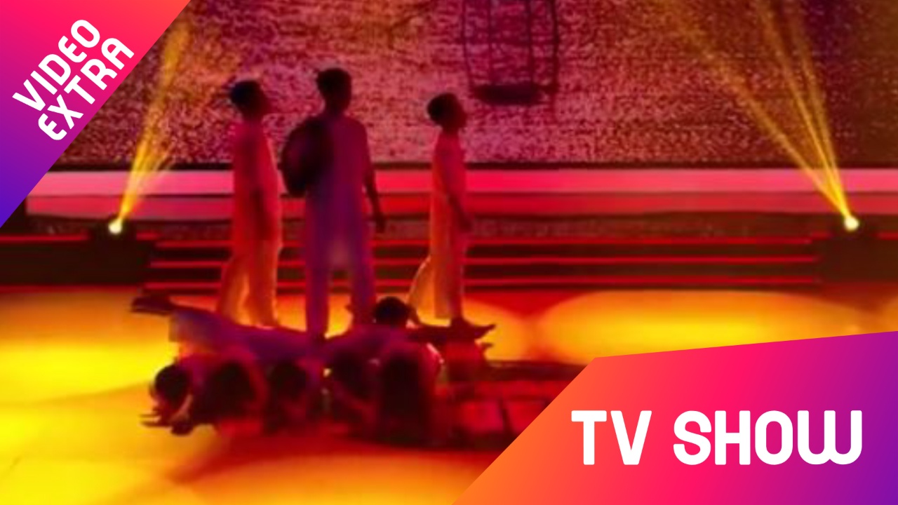 Da co hoai lang duoc ket hop Vovinam tai Dau truong vo nhac hinh anh