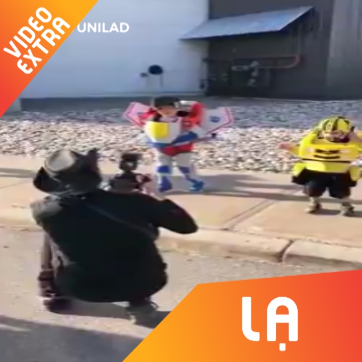 Da mat voi trang phuc bien hinh thanh nguoi may danh cho tre em hinh anh