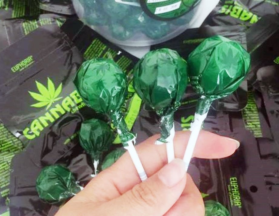 Keo mut can sa lieu co chua chat kich thich hay khong? hinh anh