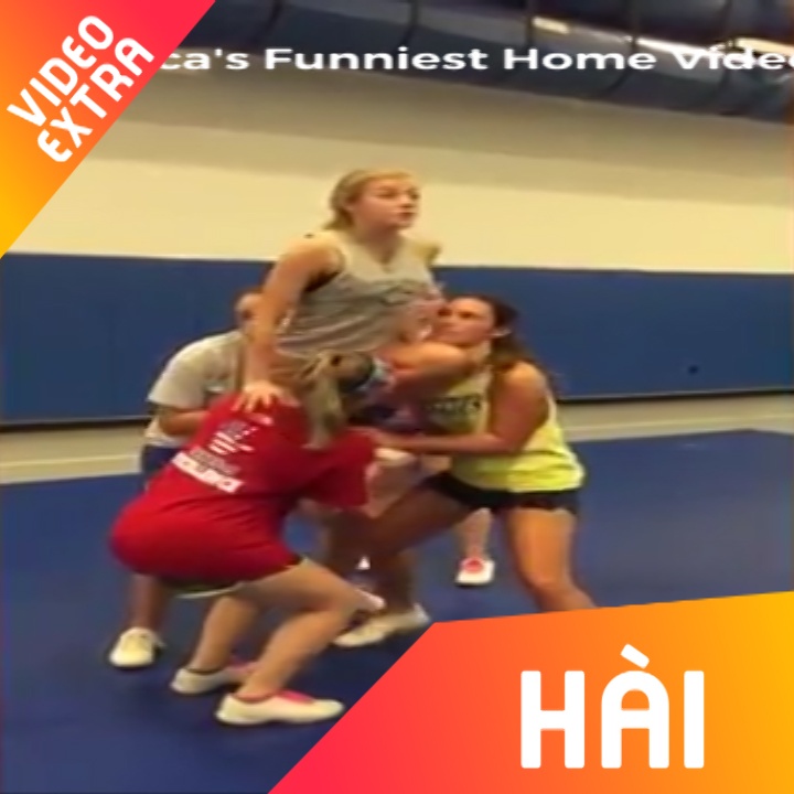 Nhung man trinh dien the duc loi hinh anh