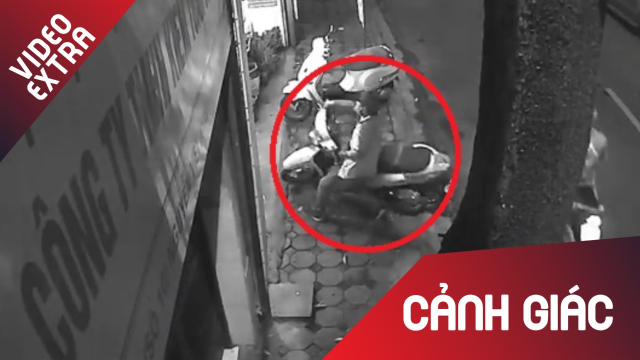 5 phu nu giang co voi ten trom xe tay ga hinh anh