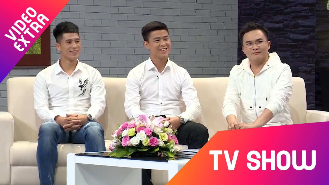 Chuyen 'tinh yeu' cua 2 tuyen thu U23 bi boc me tai La vo phai the hinh anh