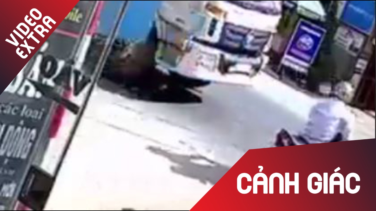 Xe tai phanh 'chay duong' cuu mang nguoi di xe may hinh anh