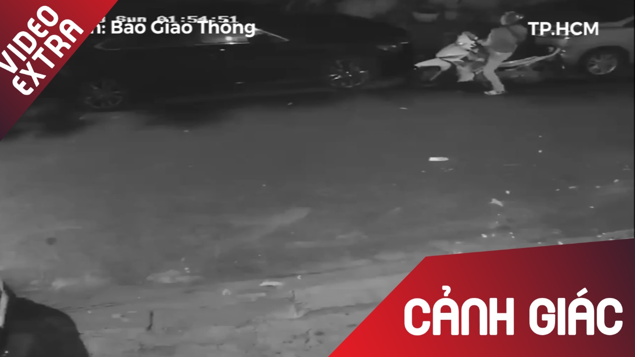 Trom be hang loat kinh oto trong dem hinh anh