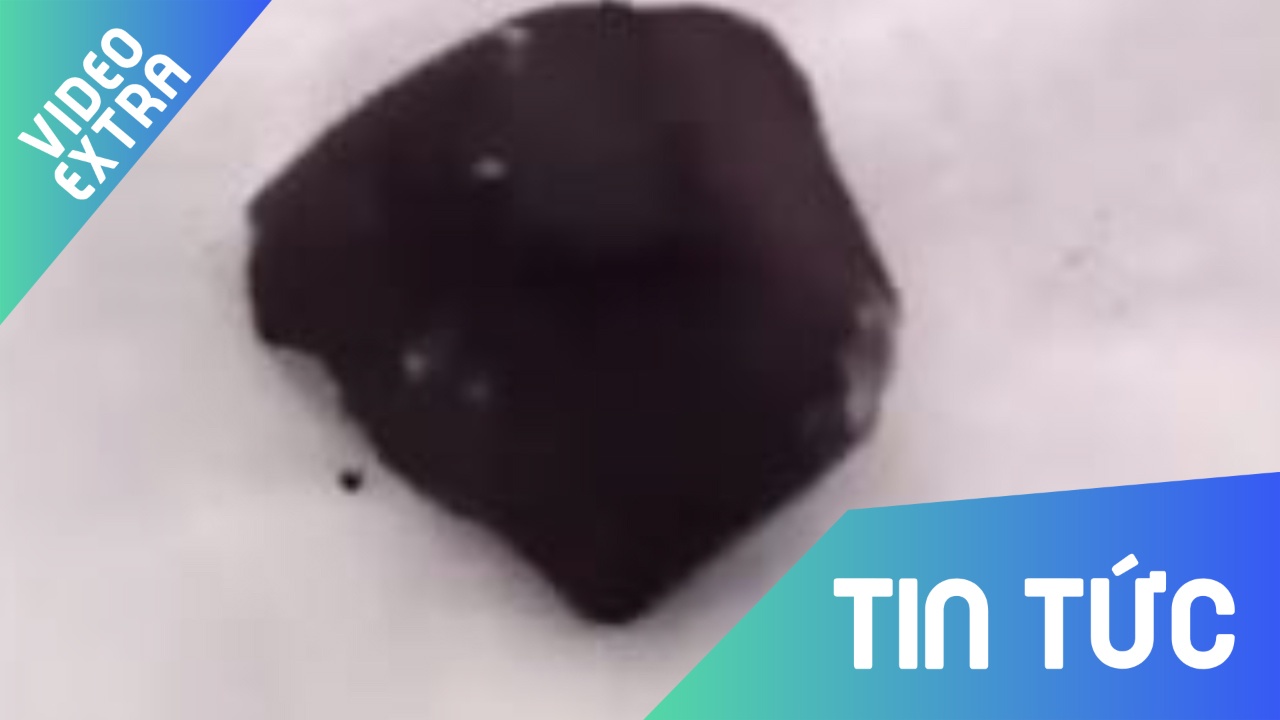 Thien thach xuyen thung nha dan o Trung Quoc hinh anh