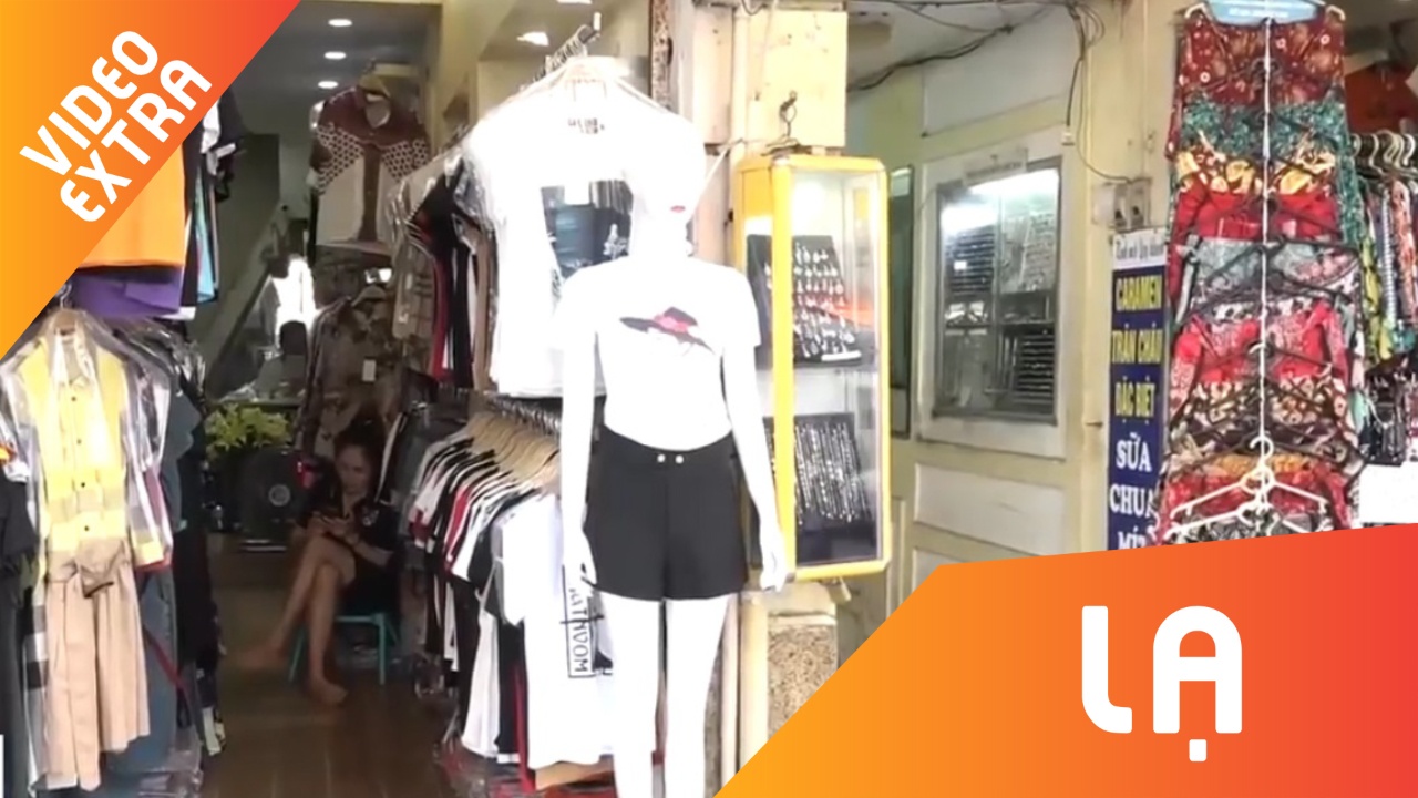 Nhung cua hang mot met vuong gia tien ty o Ha Noi hinh anh