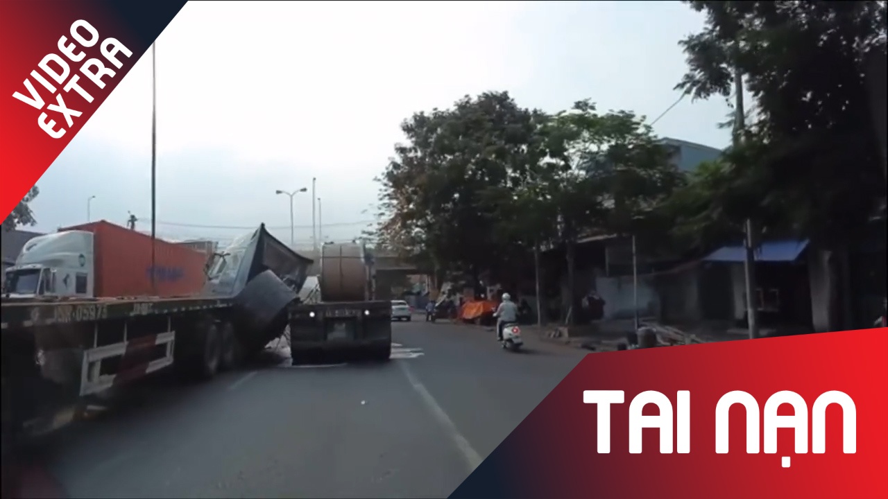 Cuon ton nang hang chuc tan de nat dau keo container hinh anh