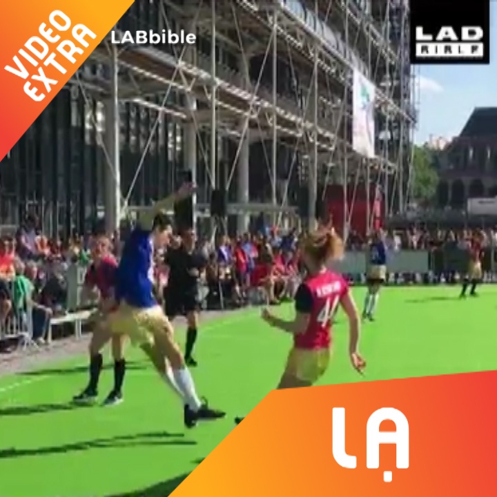 Tran dau bong da cua nhung vu cong ballet hinh anh