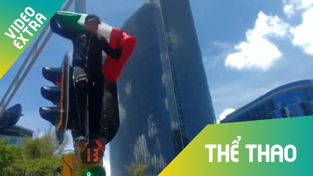 Fan Mexico nhay cot den an mung chien thang truoc Duc hinh anh