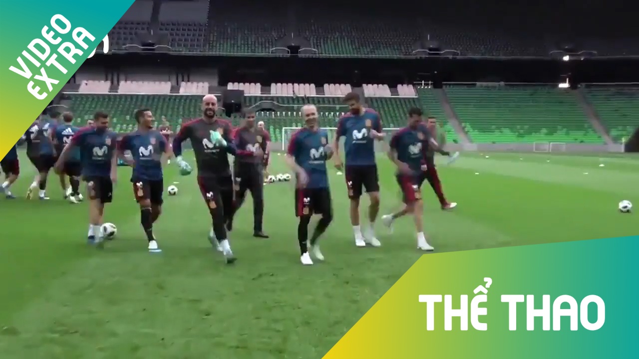 DT Tay Ban Nha tap 'di bo' de quyet chien Iran hinh anh