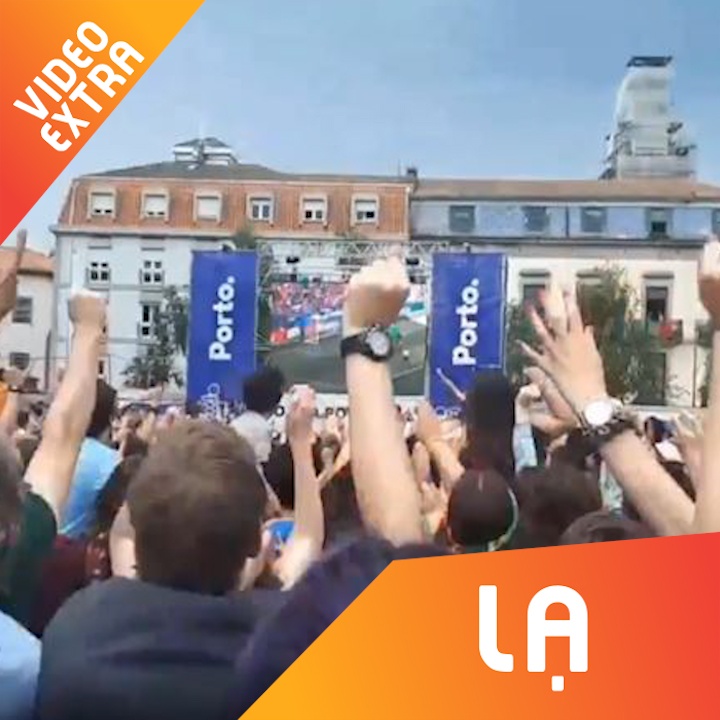 Khoanh khac cac co dong vien vui mung chien thang cua Ronaldo hinh anh