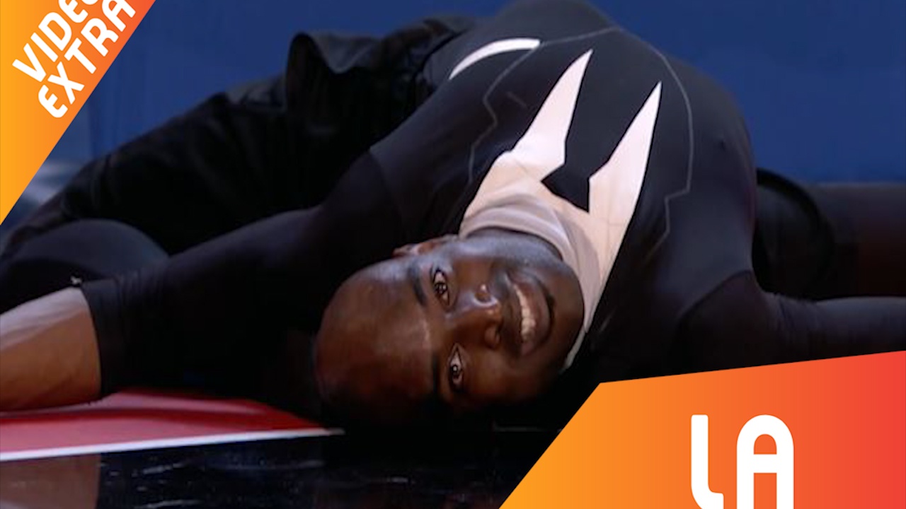 Chang trai 'be nguoi' khong xuong khien ca truong quay nao loan hinh anh