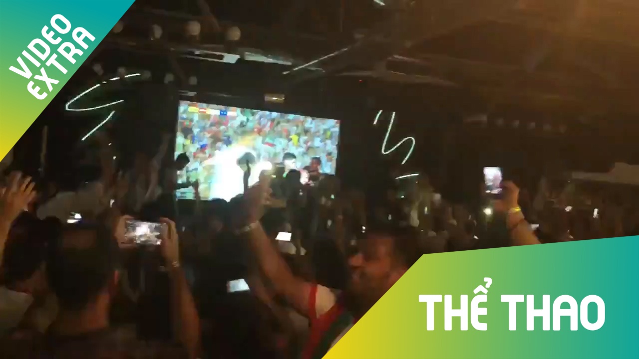 CDV Iran an mung 'tung bung' voi pha ghi ban vao luoi Bo Dao Nha hinh anh