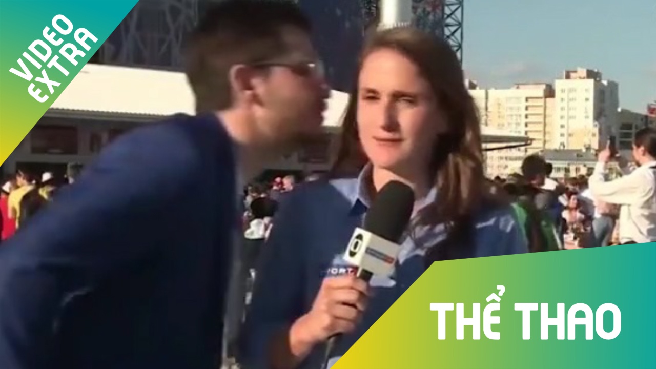 Bi hon trom, nu phong vien World Cup 'noi dien' mang nguoi ham mo hinh anh