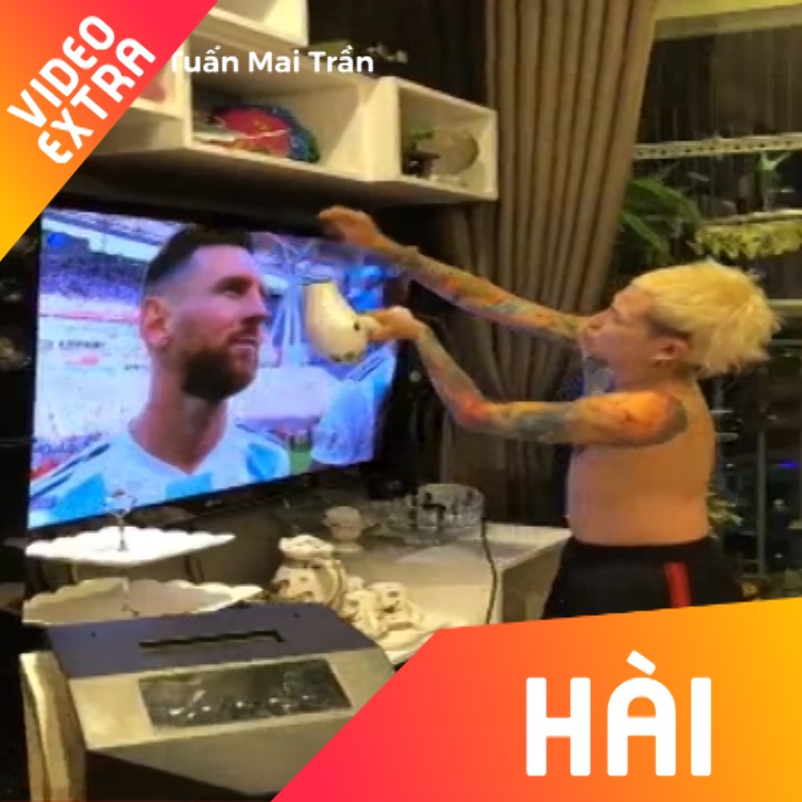 Chang trai Viet Nam 'lam dep' cho dan sao Argentina truoc gio thi dau hinh anh