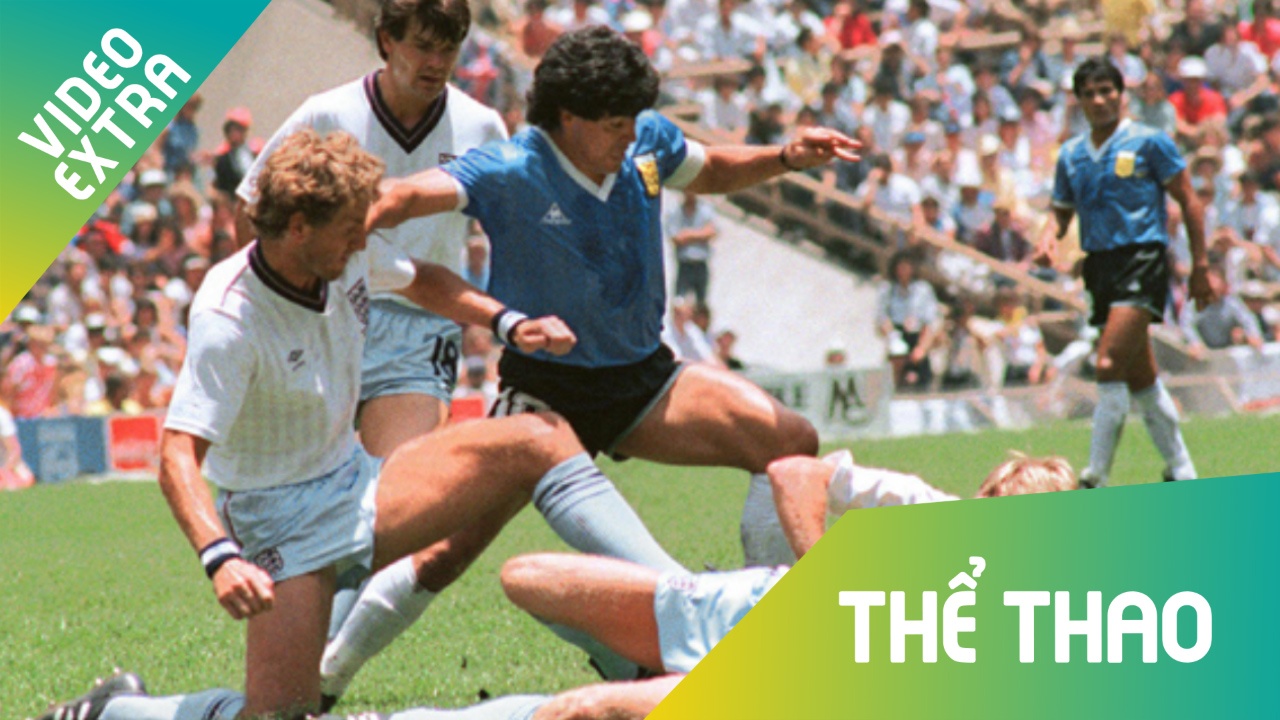 Ban thang the ky 20 cua Maradona theo phong cach game 8-bit hinh anh