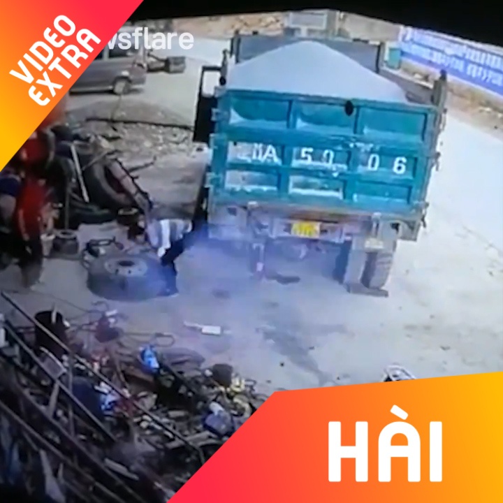 Banh xe no vang chang trai va nhung tai nan nghe nghiep hi huu hinh anh