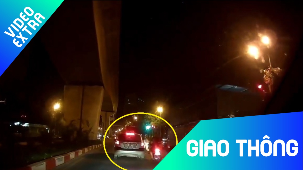 Ro ga chay tron chot giao thong, quai xe tong canh sat nga guc hinh anh