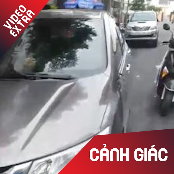 Hang loat oto 'cut tai' sau mot dem cuong nhiet voi World Cup hinh anh