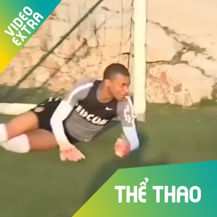 'Cau be vang World Cup' Mbappe xo gang lam thu mon hinh anh
