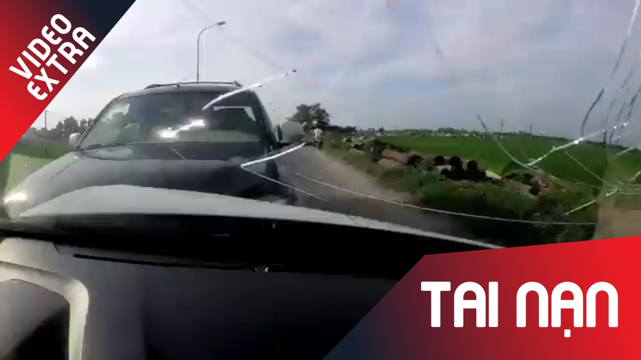 Oto lan lan, tong lien hoan tren quoc lo hinh anh