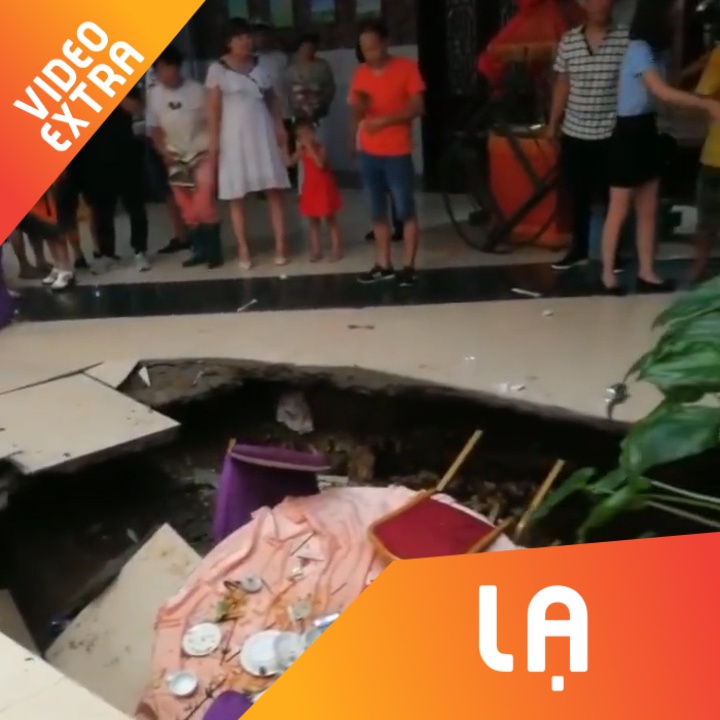 Dang an cuoi, 6 nguoi te xuong ho vi nen nha sut lun o Trung Quoc hinh anh