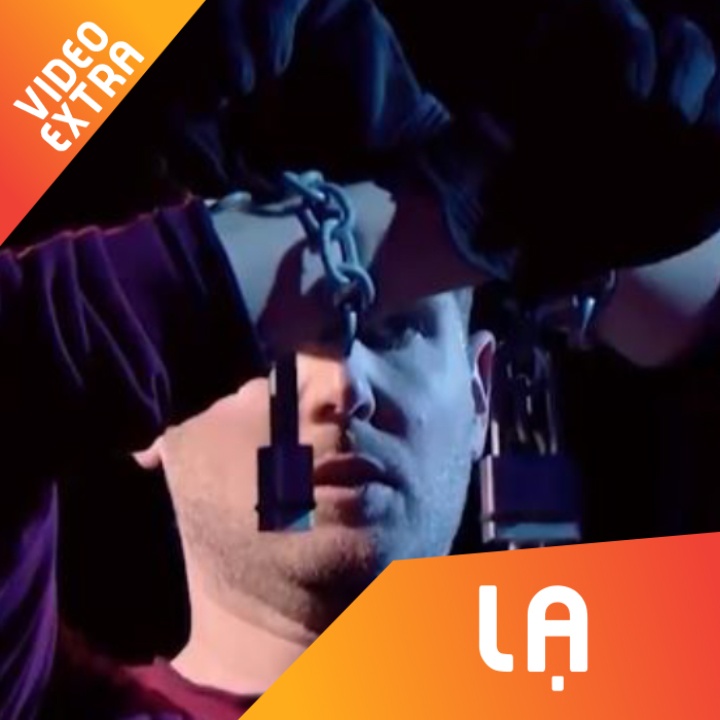 Ao thuat gia 'xuyen khong' khien khan gia dung day vo tay hinh anh