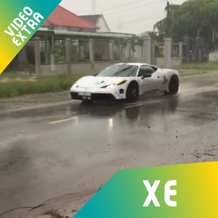 Dan sieu xe bac ty 'ngup lan' duoi con mua bao tai Long An hinh anh