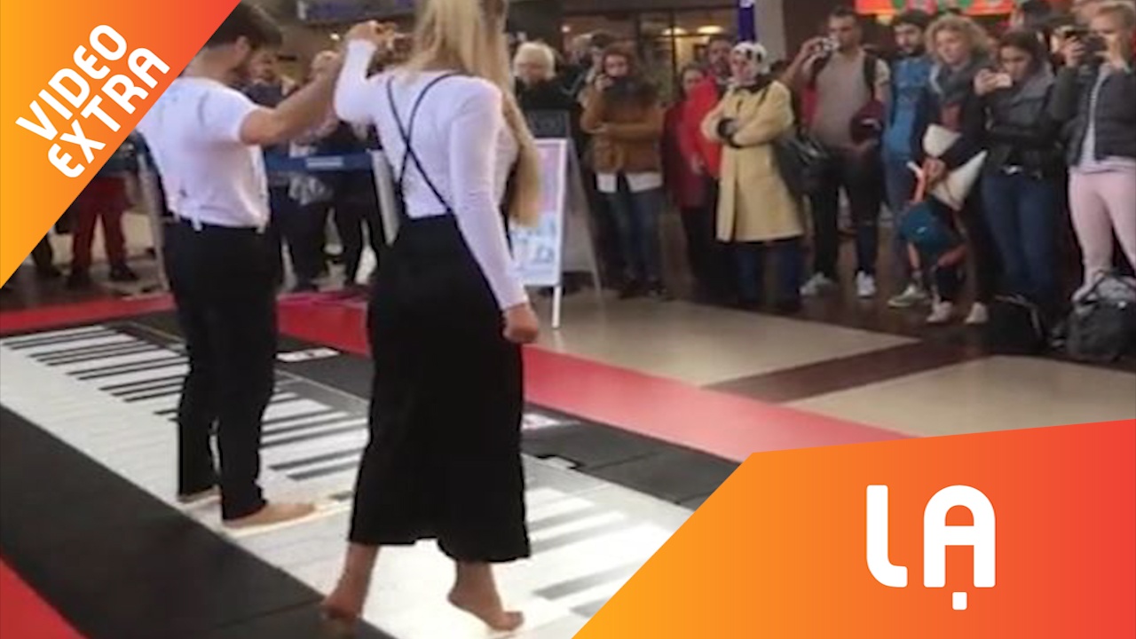 Cap doi nhay mua tren nhung phim dan khong lo hinh anh