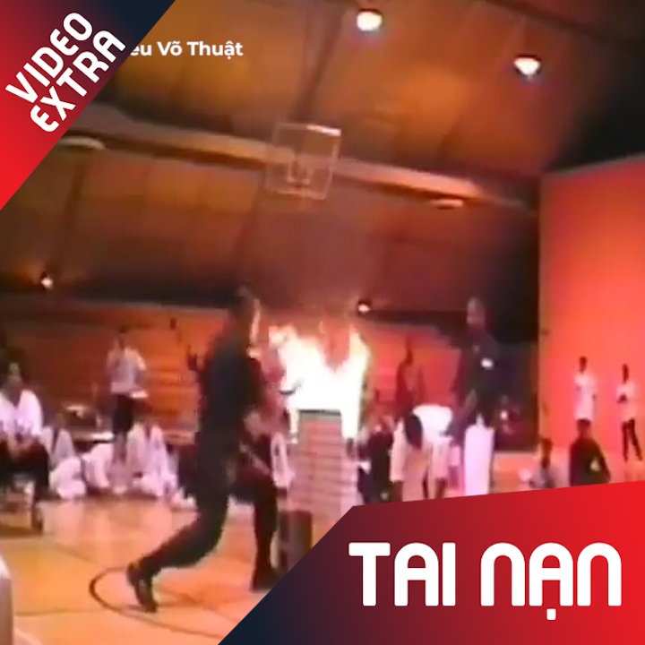 Bieu dien vo thuat mao hiem, vo su bo chay khi lua bung len hinh anh