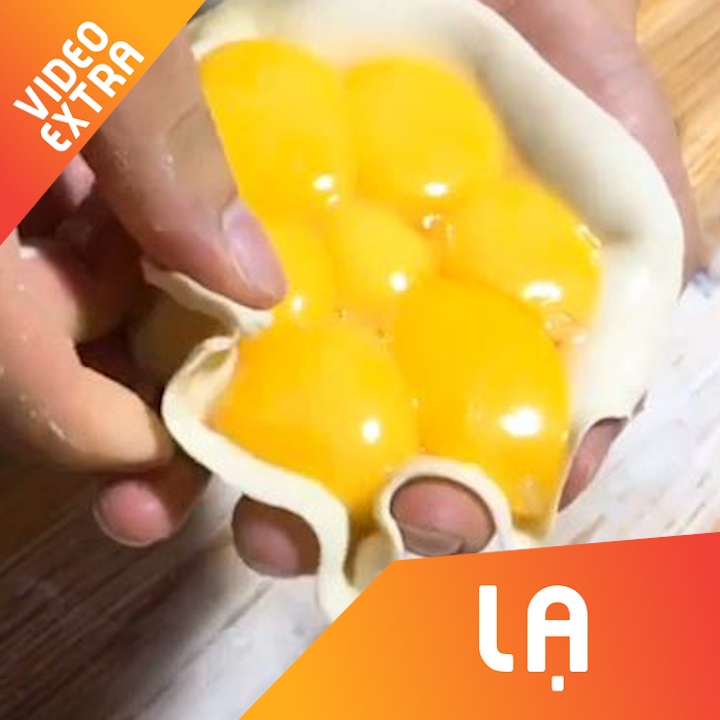 Mon banh bao nhan trung la mat doi hoi ky thuat cao hinh anh