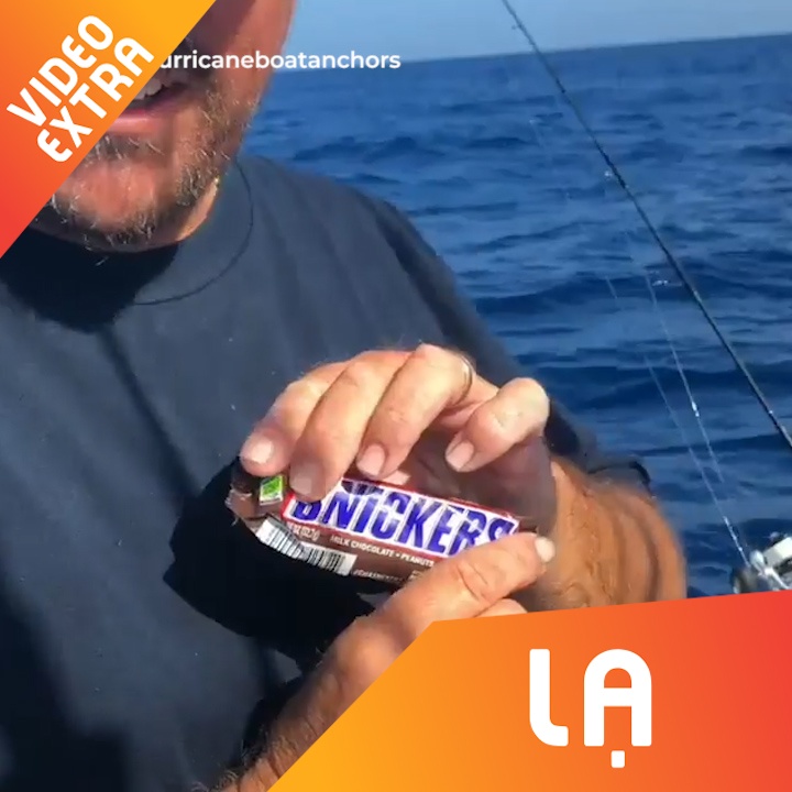 Anh chang cau ca bang keo snicker va cai ket hinh anh