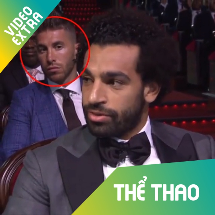 Ramos 'cang thang' khi nghe Salah tra loi phong van hinh anh