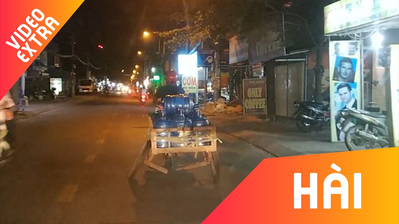 Xe ba banh vo tu cho hang khi bi gay truc hinh anh