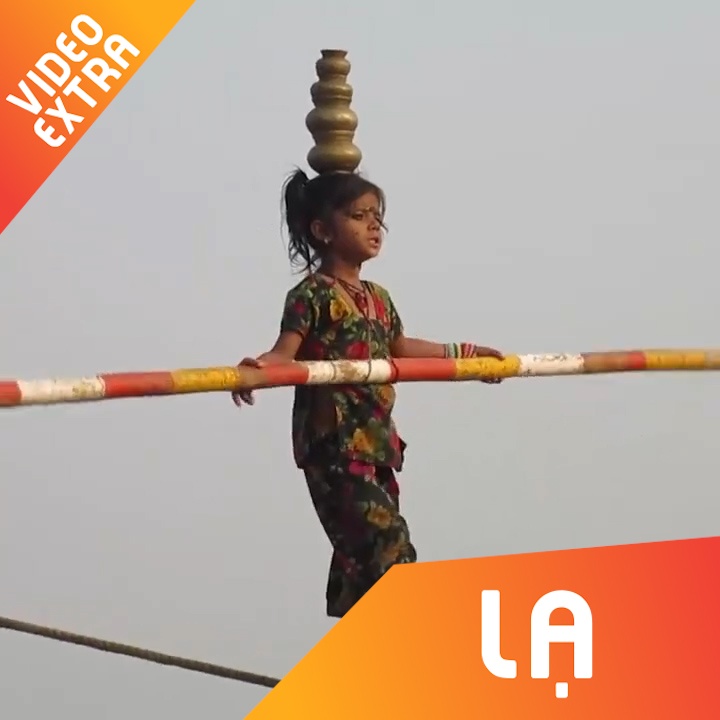 Dien vien xiec kho luyen sau anh den sau khau hinh anh