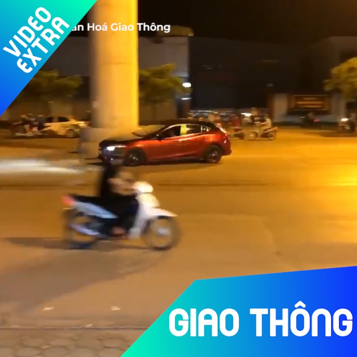 Oto gam ru, 'tap dua' tren duong nguoc chieu hinh anh